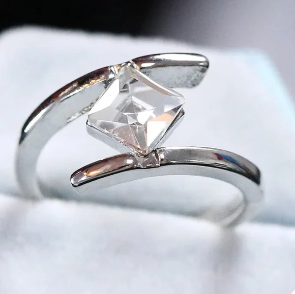 Ring 💍 Size 7 - Picture 3 of 13